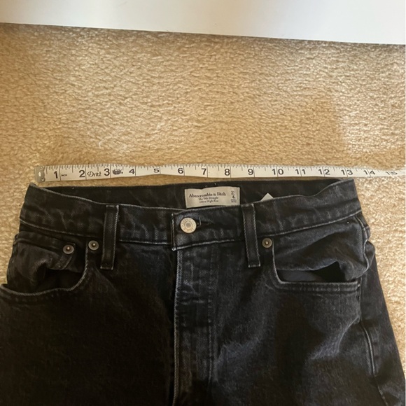 A&F Highrise 90s Straight Leg Black Jeans 27/4R - Picture 4 of 10